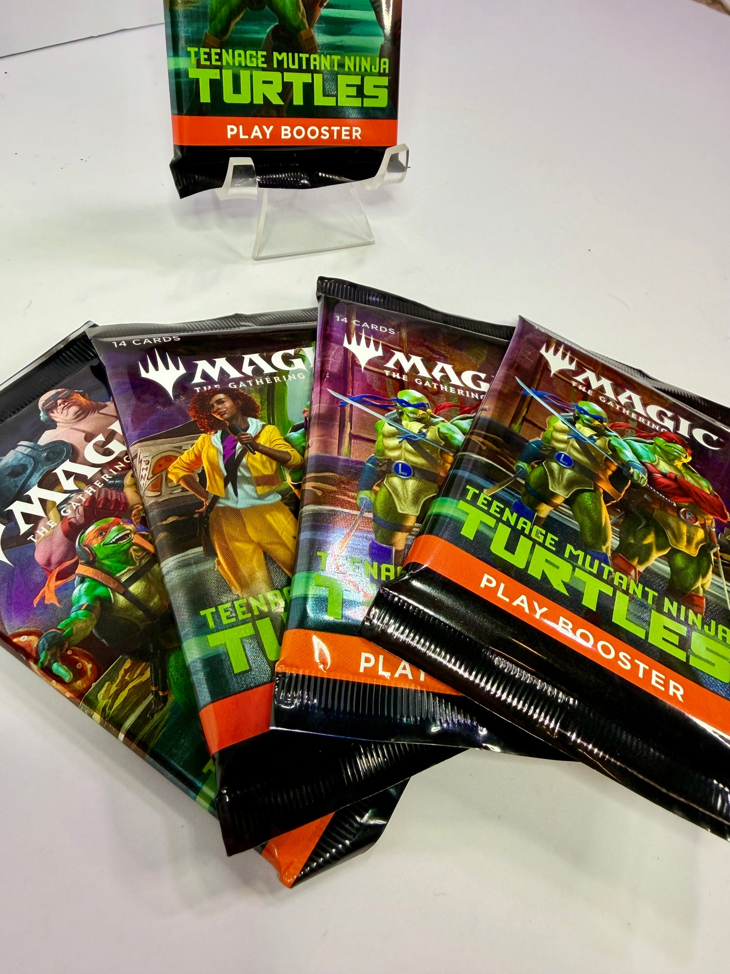 Magic: The Gathering Teenage Mutant Ninja Turtles Play Booster Pack